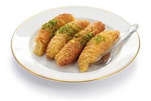 İ z m i r   H a r e k e t l i KAR KIŞ ‘da DOĞU’nun TRENi ile DOĞU ANADOLU TURU